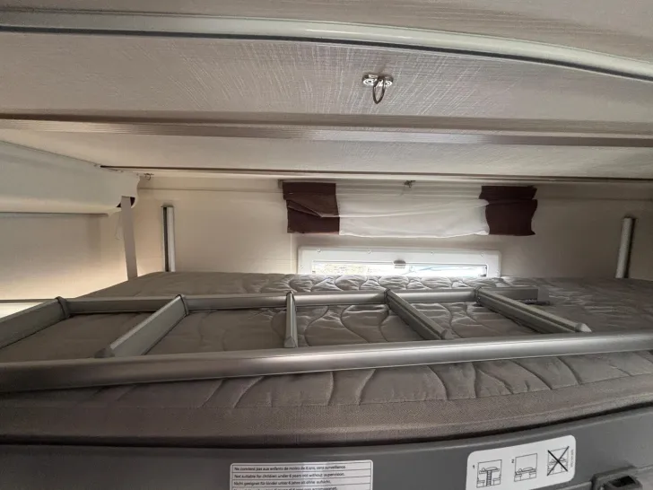 Fahrzeugbild Chausson Titanium 720 /Alarmanlage/Markise/SAT-TV #70