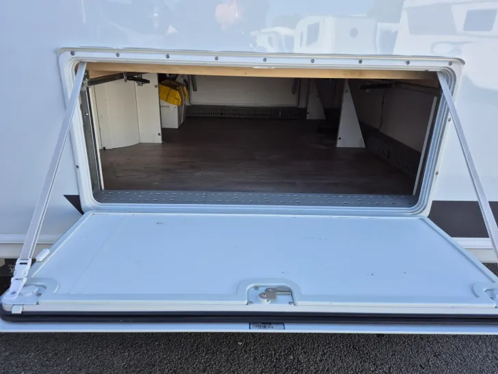 Fahrzeugbild Hymer Eriba Eriba Nova 480 Trend /2.000 Kg/SAT/Alu/Mover #6
