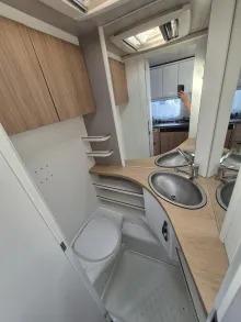 Fahrzeugbild Hymer Eriba Eriba Nova 480 Trend /2.000 Kg/SAT/Alu/Mover #32