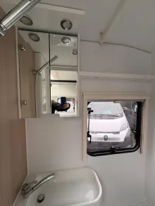 Fahrzeugbild Adria Action 391 pd /Fußbodenheizung/1.300kg #40