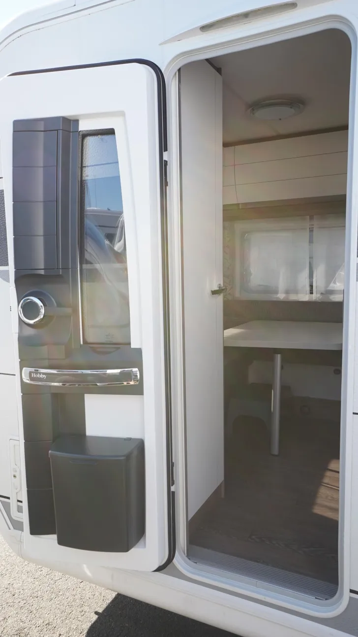 Fahrzeugbild Hobby OnTour 390 SF /1.500 kg/fester FWT/Truma Therme #14
