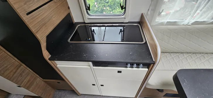 Fahrzeugbild Corigon T Slim 70 LS /Solar/Combi 6D/Chassis Paket #17