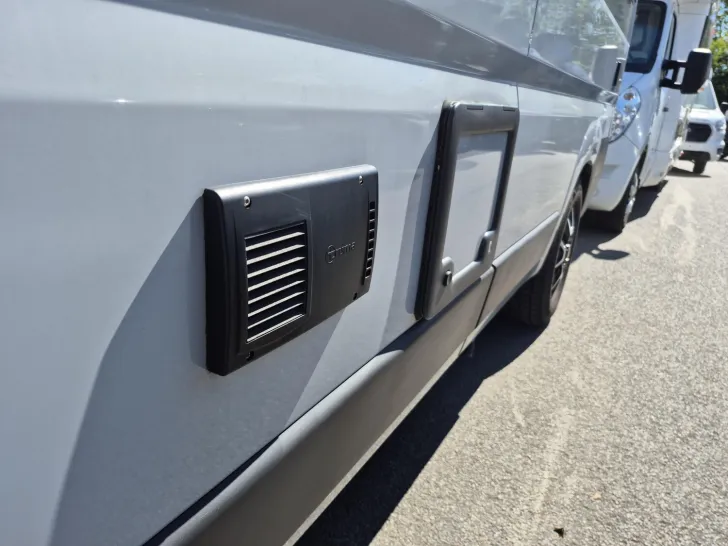 Fahrzeugbild VanTourer 600 L Längsbetten Clesana/Tempomat/AHK #11