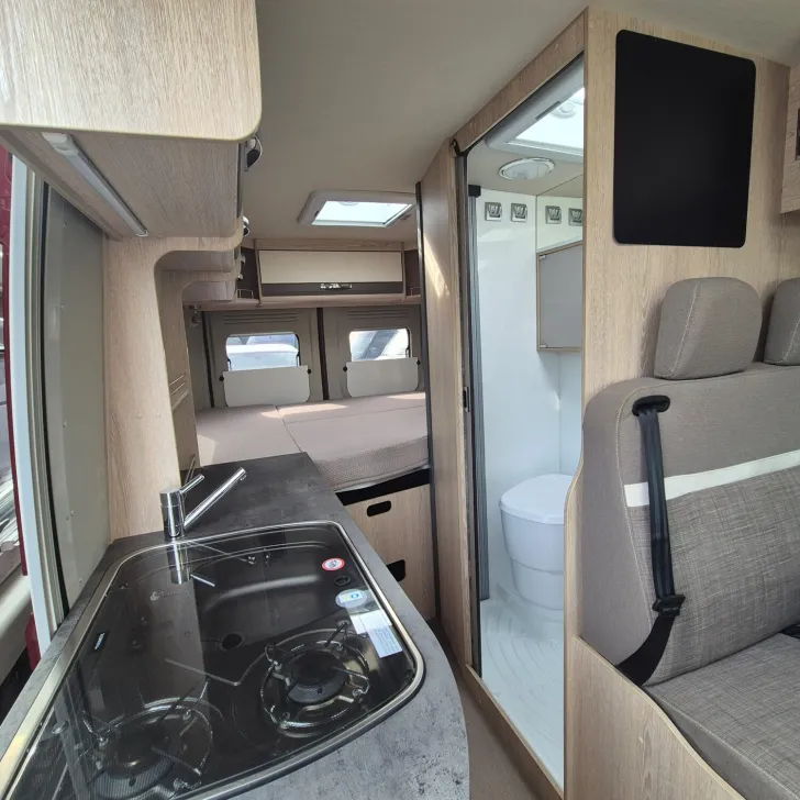 Fahrzeugbild Pössl Summit 600 Plus Plus Solar/Dieselzusatzheizung #10