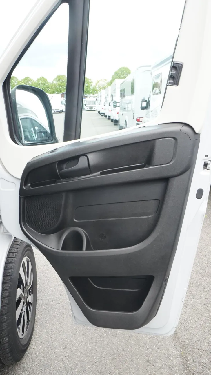 Fahrzeugbild Knaus BoxStar 60 YEARS 600 STREET /Markise/Navi/RFK #14