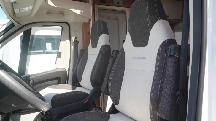 Fahrzeugbild Weinsberg CaraCompact EDITION PEPPER MEG /SAT+TV/Lithium #13