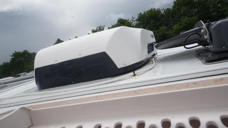 Fahrzeugbild Pilote P 696 D Essentiel Backofen/Sat+TV/Solar #27