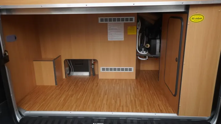 Fahrzeugbild CS Reisemobile Rondo CS Rondo SAT/Rahmenfenster/1.Hand #15