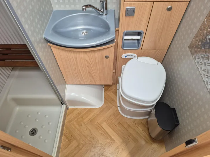 Fahrzeugbild Bürstner A-Modell Levanto 650 /Markise/Solar/RFK #20