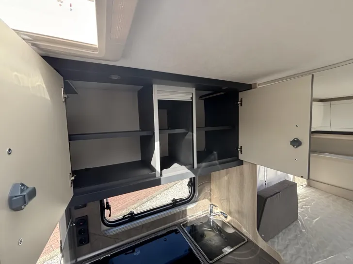 Fahrzeugbild Hobby De Luxe 460 LU #16