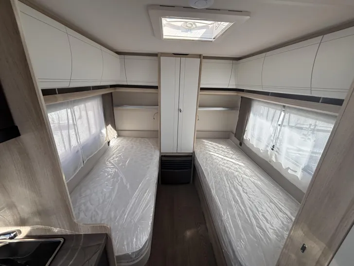 Fahrzeugbild Hobby De Luxe 460 LU #18
