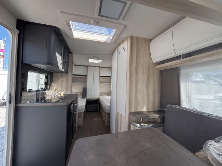 Fahrzeugbild Hobby De Luxe 460 LU #23