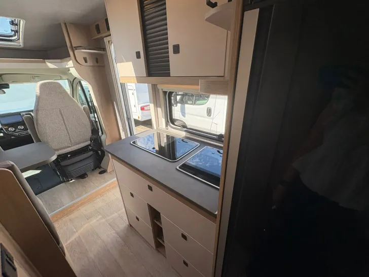 Fahrzeugbild Hobby OnTour C 680 GE /Automatik/Markise/RFK #18