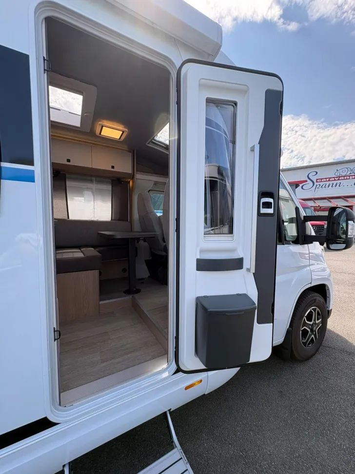 Fahrzeugbild Hobby OnTour C 680 GE #8