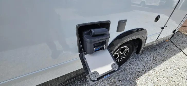 Fahrzeugbild Bürstner Signature SFT 7.4 / Sie sparen 4.879,- #23