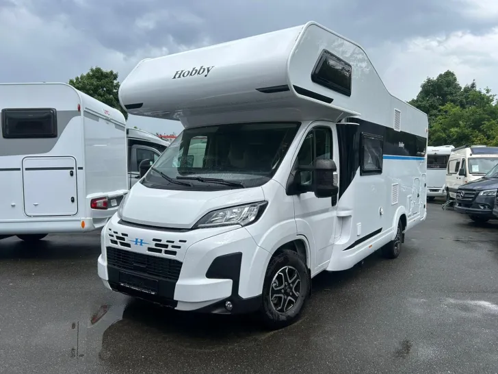 Fahrzeugbild Hobby OnTour A 720 GFM /6 Schlafplätze/Markise/Automatik #3