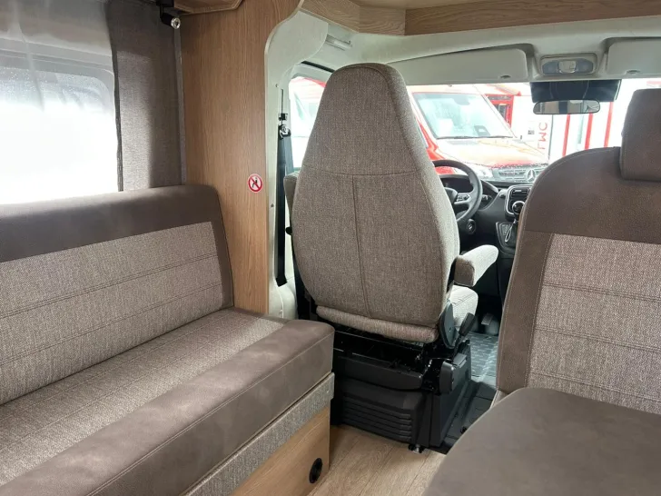 Fahrzeugbild Hobby OnTour A 720 GFM /6 Schlafplätze/Markise/Automatik #22