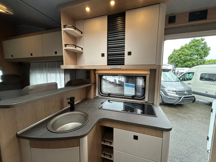 Fahrzeugbild Hobby OnTour A 720 GFM /6 Schlafplätze/Markise/Automatik #25