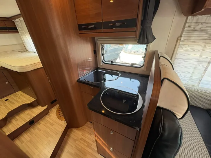 Fahrzeugbild LMC Breezer 737HG Black Edition /SAT-TV/Markise #19