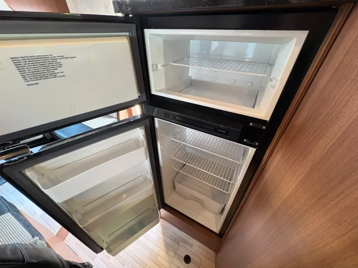 Fahrzeugbild LMC Breezer 737HG Black Edition /SAT-TV/Markise #31