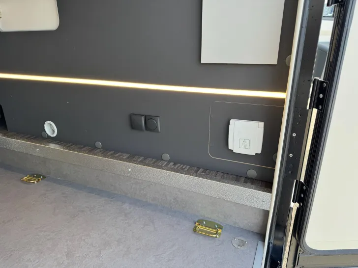 Fahrzeugbild Mobilvetta Kea Kompakt P 64 - SAT, TV, SOLAR, LITHIUM,... #18