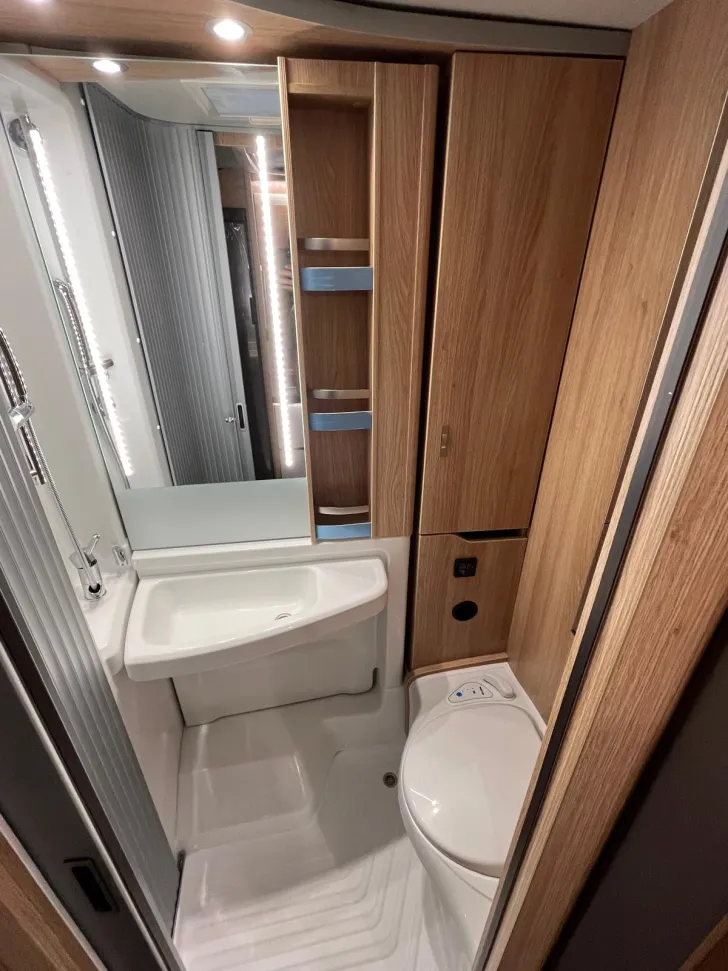Fahrzeugbild Knaus Sky TI 650 MEG #8