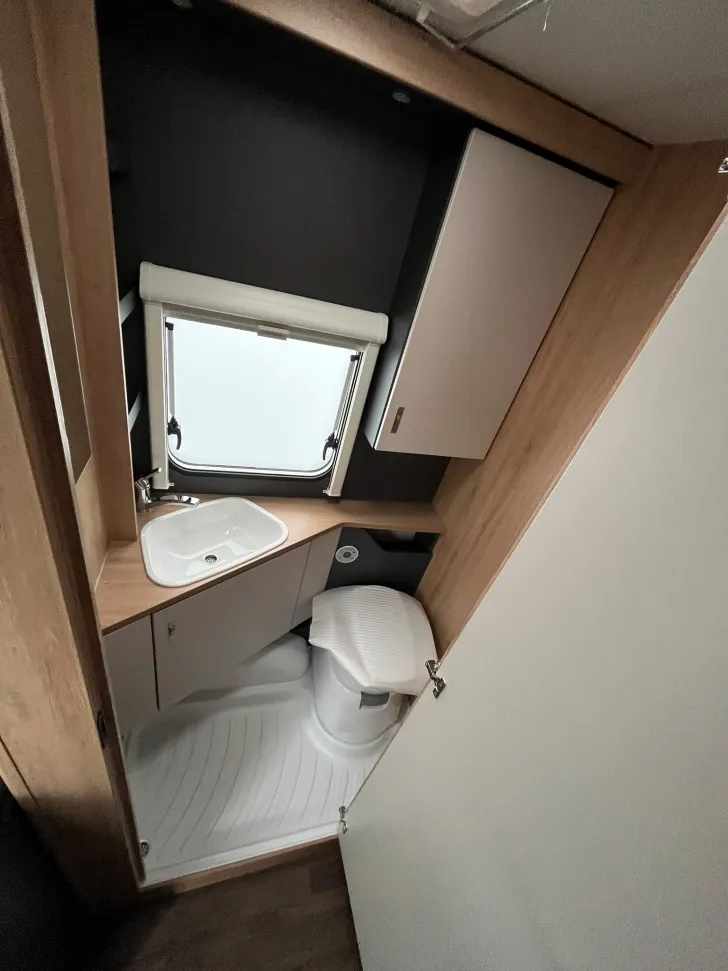 Fahrzeugbild Knaus Sport 420 QD #8