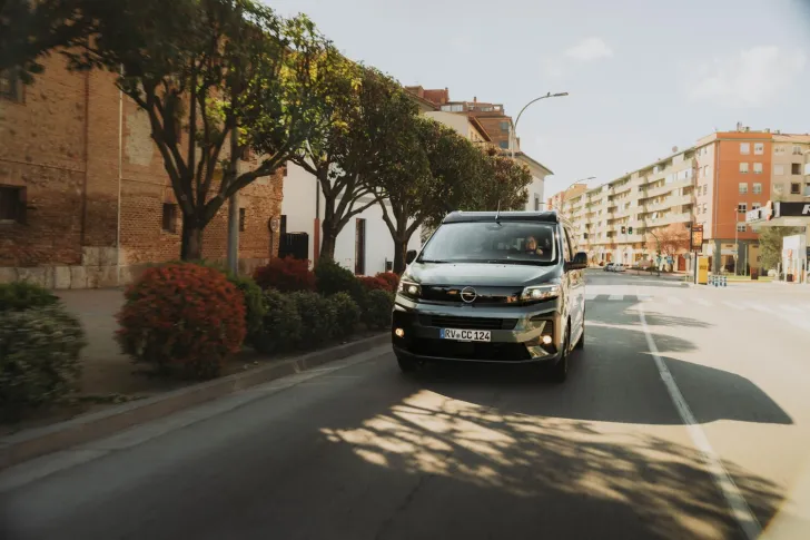 Fahrzeugbild Crosscamp EXPLR 5.0 F Opel 4,95m Camper Van #16