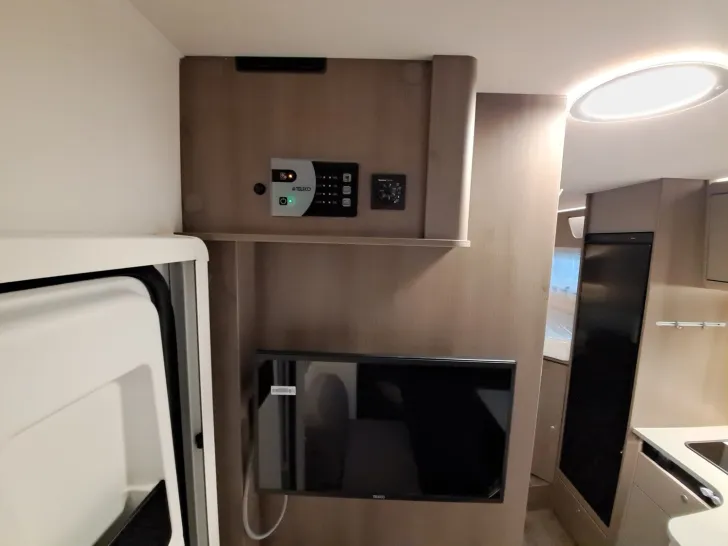 Fahrzeugbild Carado T 328 Pro+, Automatik, LTE, TV, Solar, 3. Bett #13