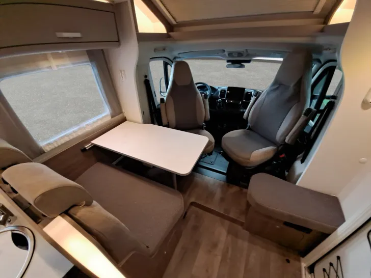 Fahrzeugbild Carado T 338 Pro+, Hubbett, Solar, TV, LTE, Combi 6 E #21