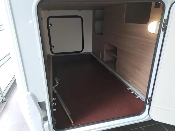 Fahrzeugbild Carado T 338 Pro+, Hubbett, Solar, TV, LTE, Combi 6 E #25
