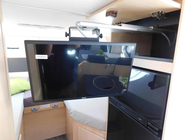 Fahrzeugbild Sunlight Adventure T 67 Solar, LTE-Paket, Hubbett #23