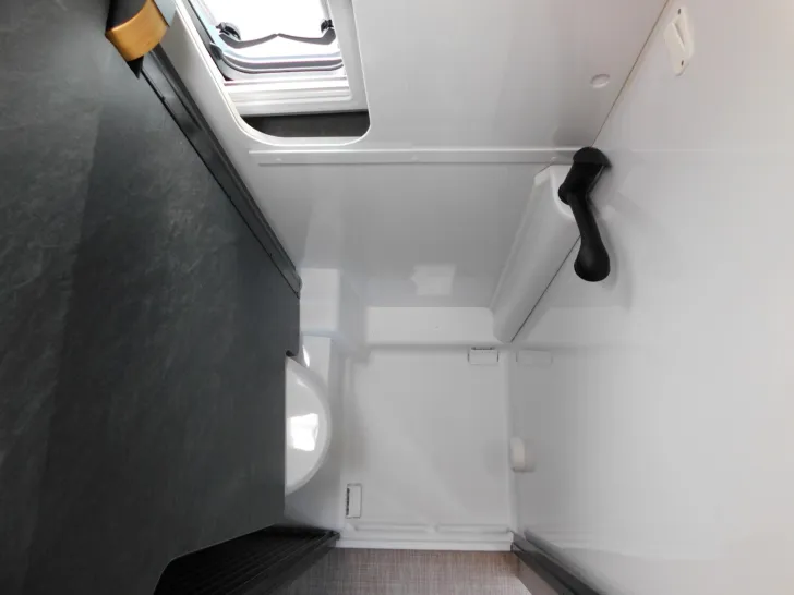 Fahrzeugbild Hymer Redwood 601 Automatik, Navi+Kamera, Klimaautom. #22