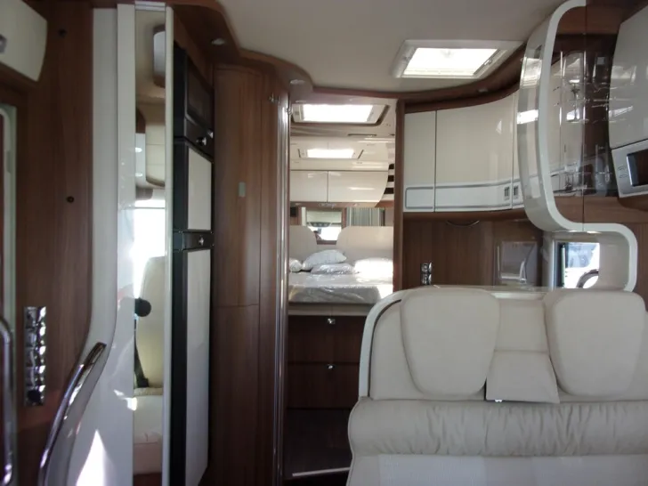 Fahrzeugbild Carthago chic e-line I 51 QB DA Mercedes #7