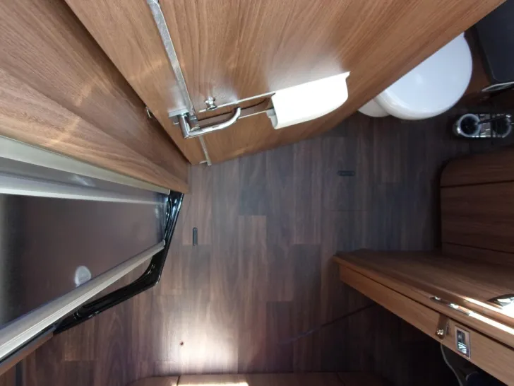 Fahrzeugbild Carthago chic e-line I 51 QB DA Mercedes #13