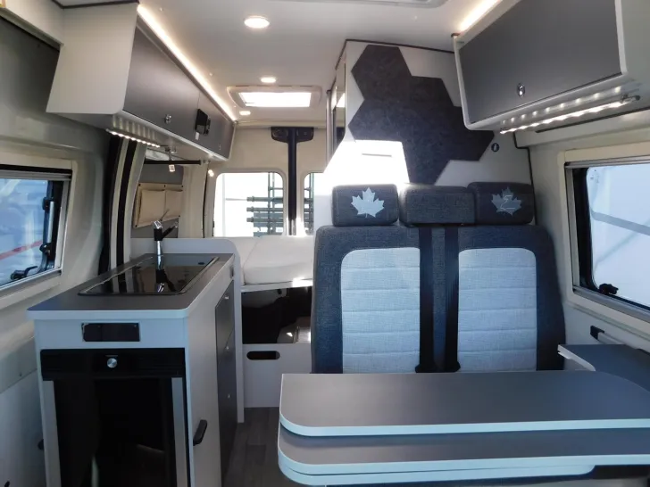 Fahrzeugbild Ahorn Camp Van 550 Lithiumbatterie+Automatik+Dieselheizung #10