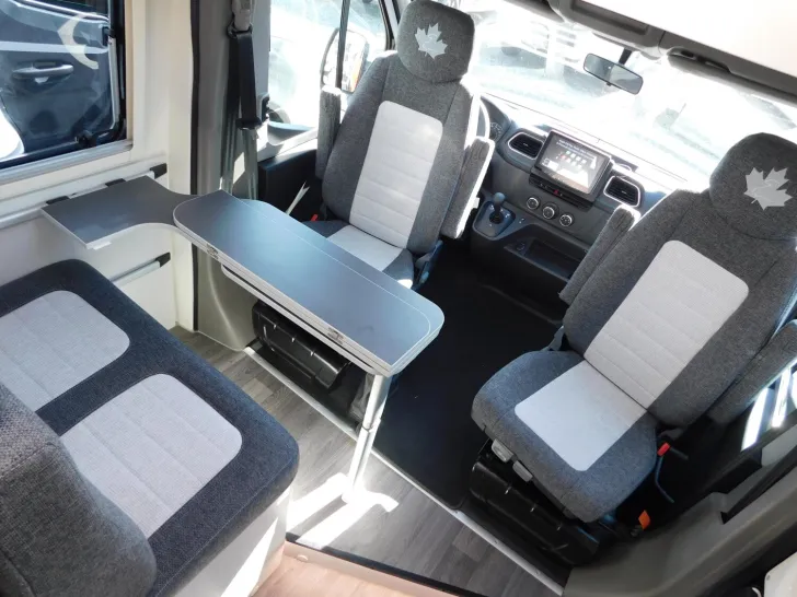Fahrzeugbild Ahorn Camp Van 550 Lithiumbatterie+Automatik+Dieselheizung #13