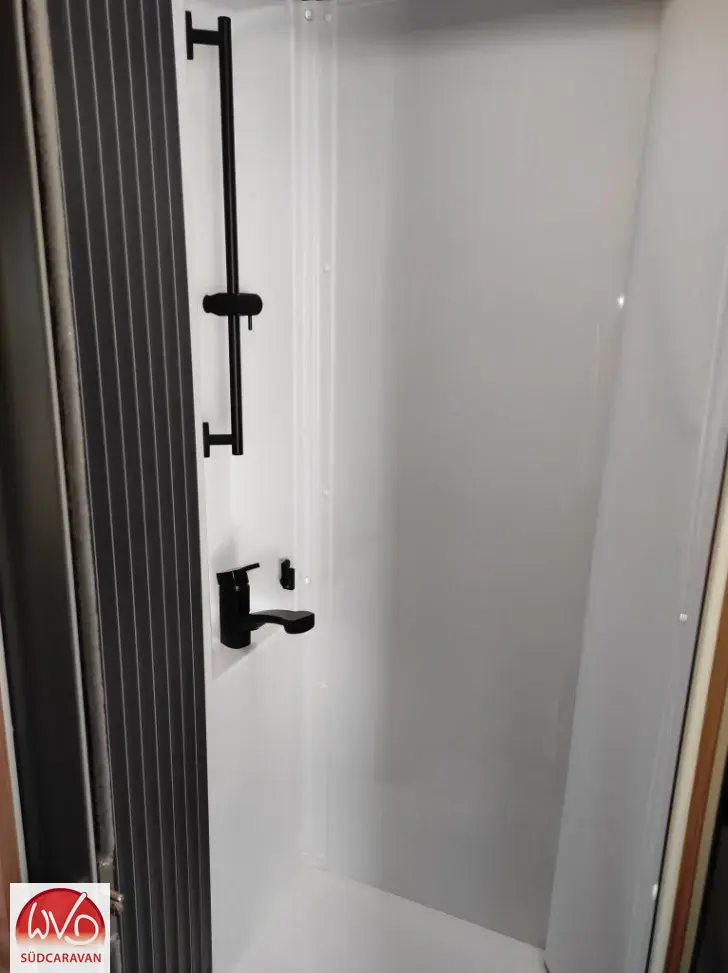 Fahrzeugbild Knaus L!VE WAVE 650 MEG Black Selection Live Wave #15