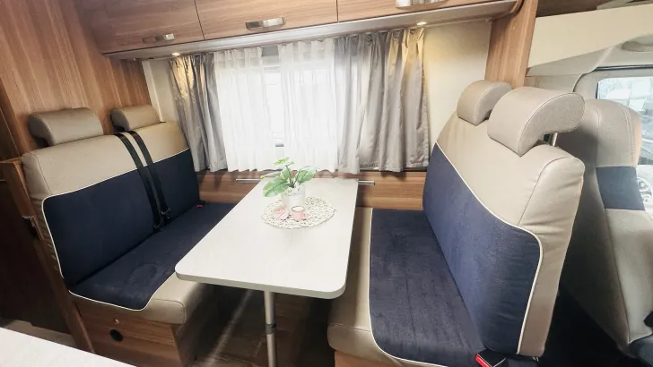 Fahrzeugbild Weinsberg CaraHome 700 DG #10