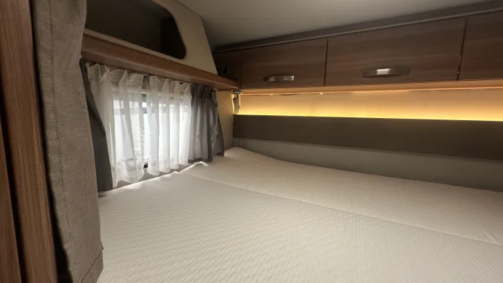 Fahrzeugbild Weinsberg CaraHome 700 DG #14
