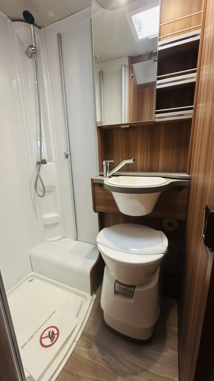 Fahrzeugbild Weinsberg CaraHome 700 DG #23