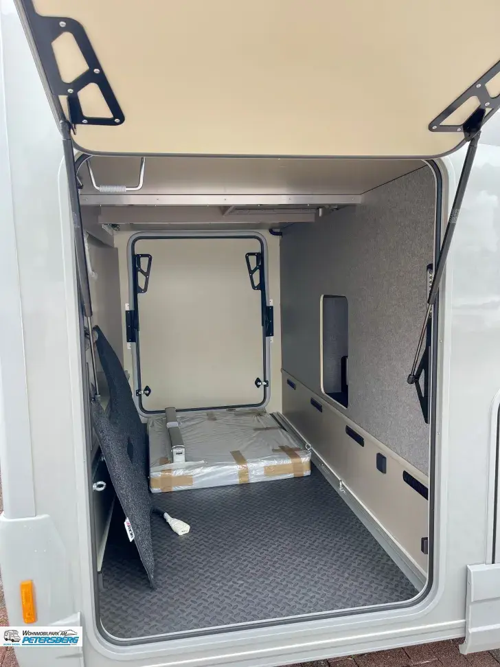 Fahrzeugbild Eura Mobil Integra Line GT 726 EF 170PS, Lithium, AHK, Klima etc #29