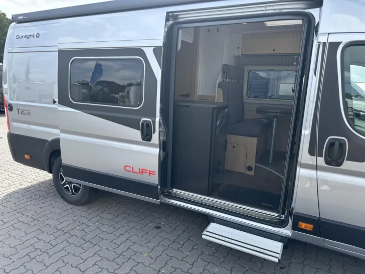 Fahrzeugbild Sunlight Cliff 640 IC-Sondermodell/ AUTOMATIK!!! #7