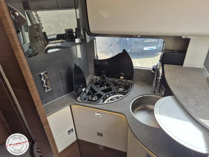 Fahrzeugbild Carthago chic c-line I 4.9 LE L Listenpreis: 191.470€ #15