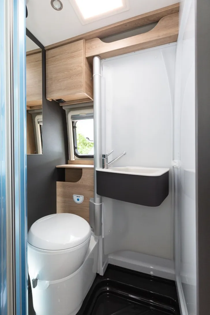 Fahrzeugbild Dethleffs Globetrail 600 DS Fiat #15