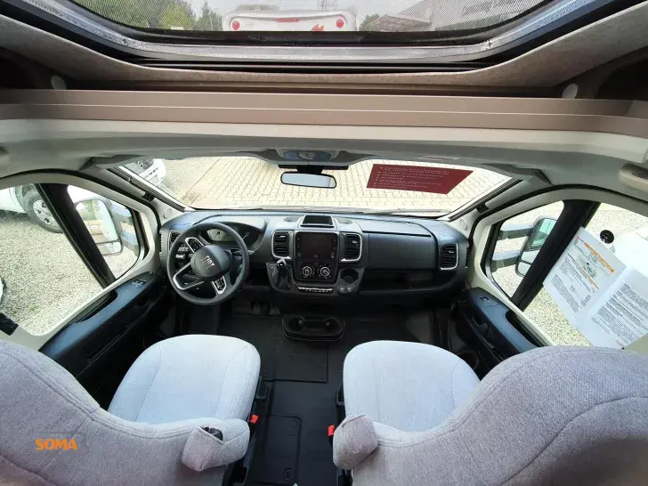 Fahrzeugbild LMC Cruiser 750 EF #7