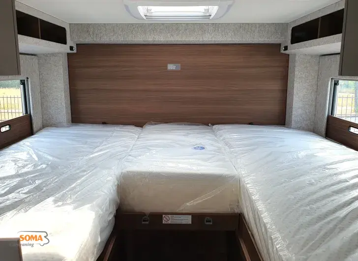 Fahrzeugbild LMC Cruiser 750 EF #13