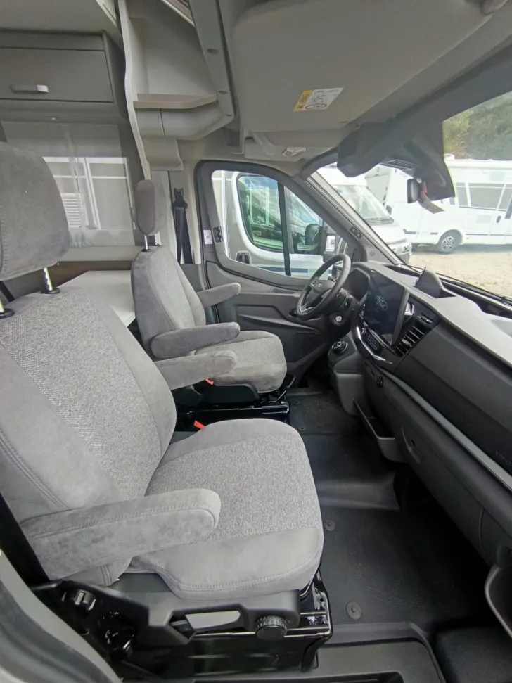 Fahrzeugbild Carado Edition26 T Ford 338 H Hubbett,Assistenz,TV&Sat #12