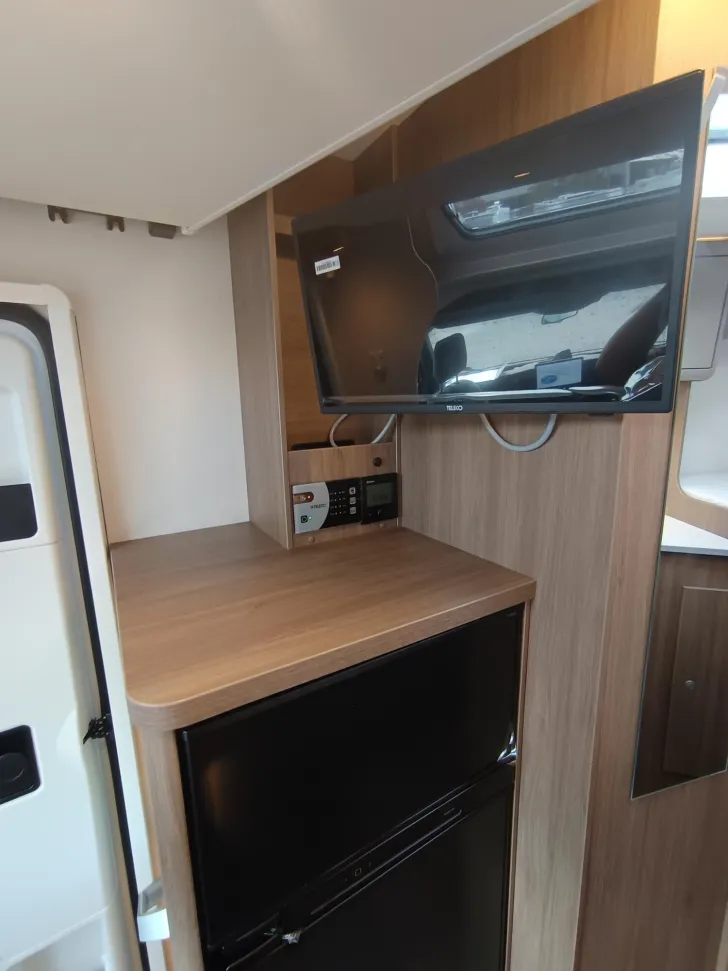 Fahrzeugbild Carado Edition26 T Ford 338 H Hubbett,Assistenz,TV&Sat #19