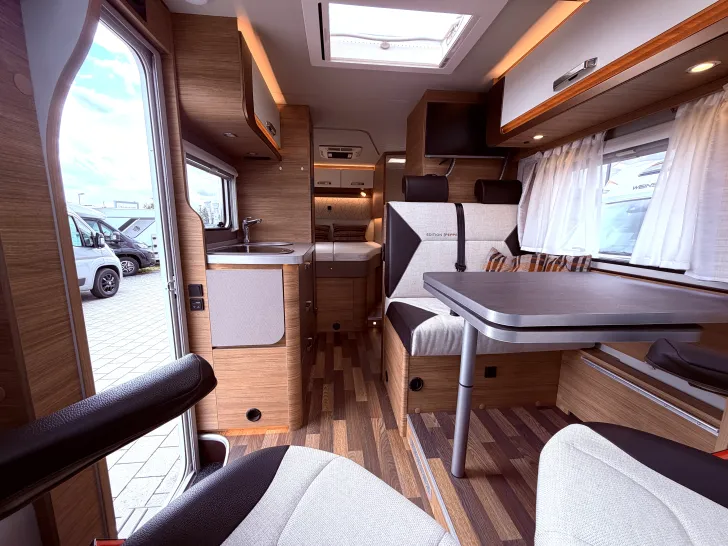 Fahrzeugbild Weinsberg CaraCompact EDITION PEPPER 600 MF AHK, Dachklima, Solaranlage #8